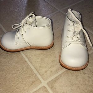 JOSMO WALKER SHOES ****